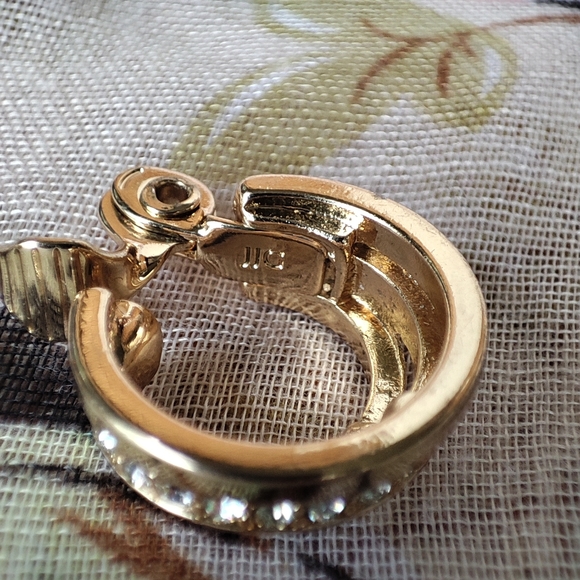 Napier Signed Clip Huggy Earrings Gold Tone Rhinestone Vintage EUC 3 Rows Huggie - Picture 12 of 14